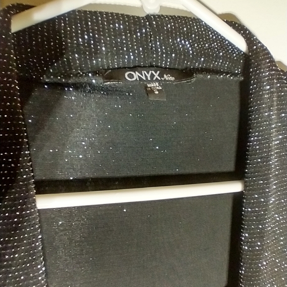 Onyx Nite Black & Silver Top Size Small - Picture 3 of 7